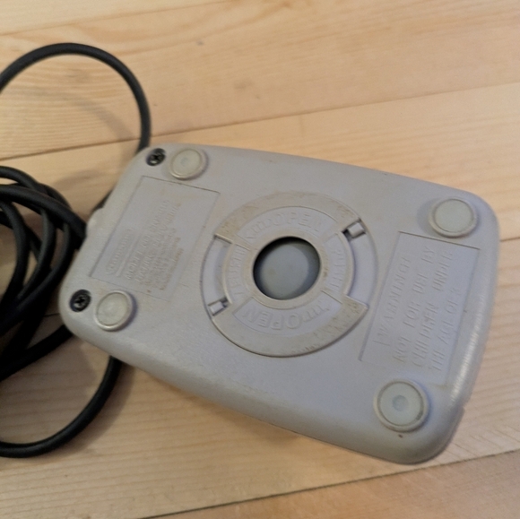 Nintendo Classic Gray and Purple Wired Controller Mouse Pre-owned - Picture 5 of 6